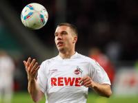 爱游戏在线-红土与草地交响曲，蒙特卡洛的淬火，温网的涅槃？西西帕斯用极限对抗定义伟大