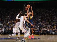 爱游戏在线-包含雷霆轻取天津队，福克斯统治全场的词条