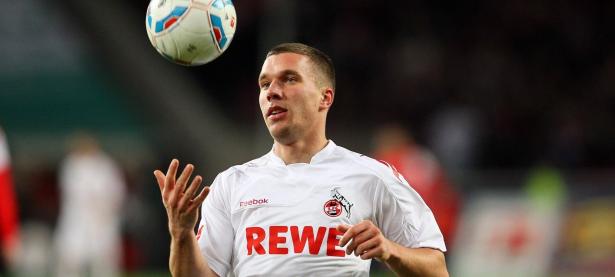 爱游戏APP-F1年度争冠之夜，当乔治的战袍点燃传奇