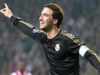 爱游戏大厅-范乔丹临危救主，火箭升空力克浙江队