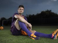 爱游戏在线-掀翻巨人！塞维利亚暴击里昂，新王佩德里当立