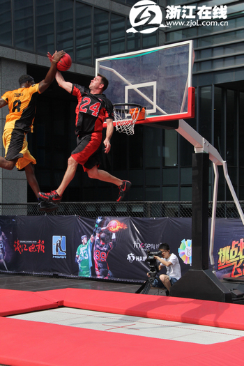 阿根廷篮球锦标赛季后赛,球队实力激烈对抗 阿根廷篮球锦标赛季后赛,球队实力激烈对抗