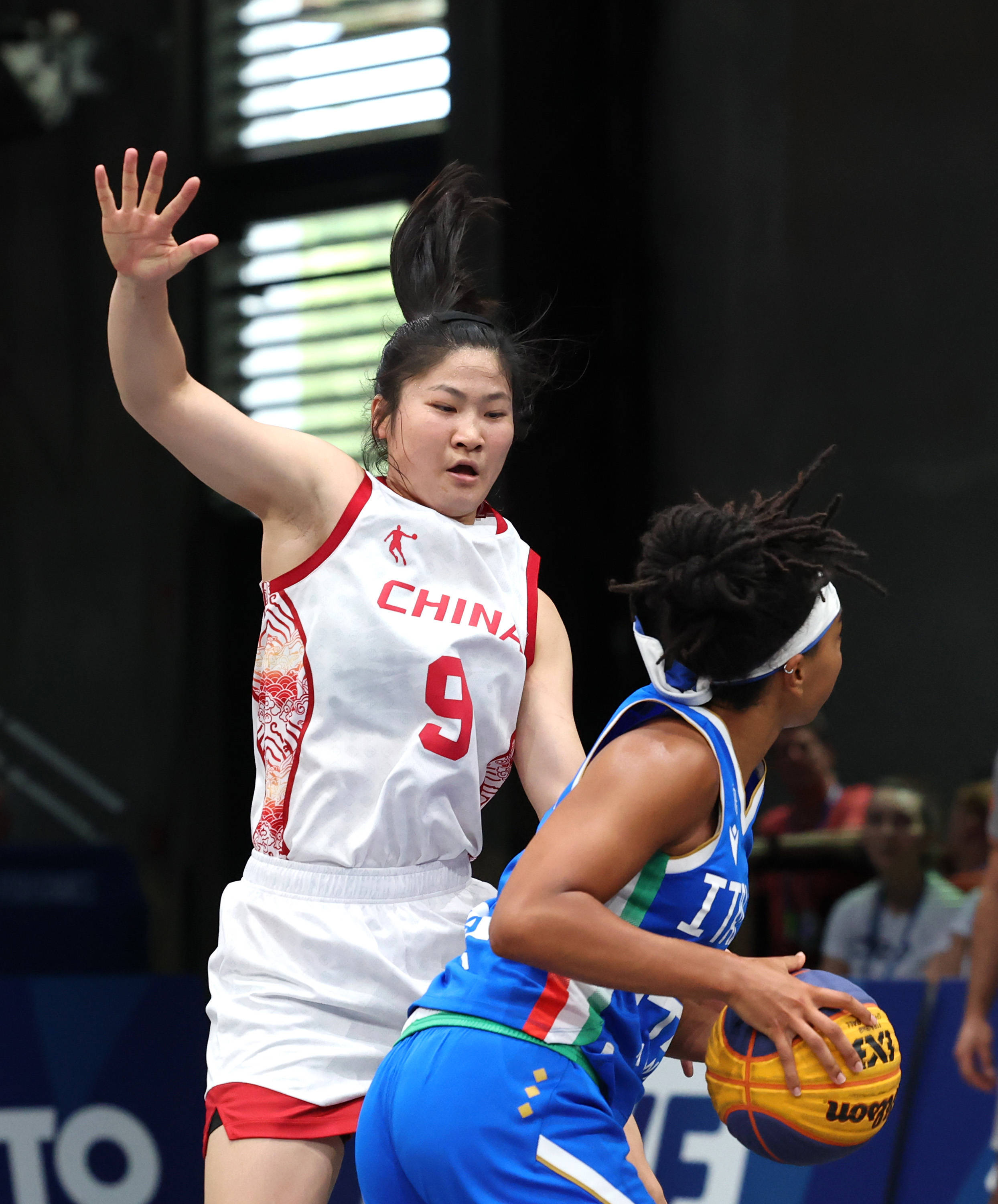 体育节目热播,篮球赛事引发热议 体育节目热播,篮球赛事引发热议