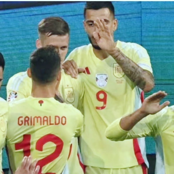 西班牙战胜瑞士，成功晋级欧锦赛八强