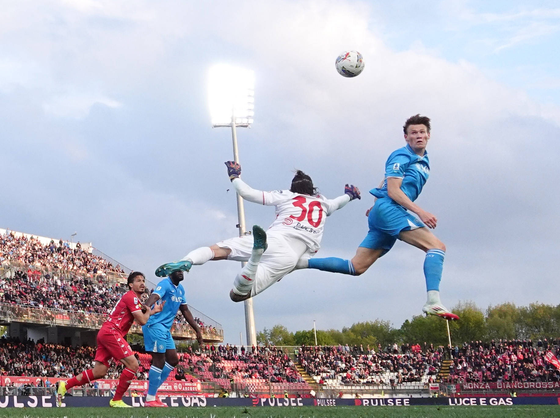 罗马队员:需要充分准备迎接下一场比赛 罗马队员:需要充分准备迎接下一场比赛