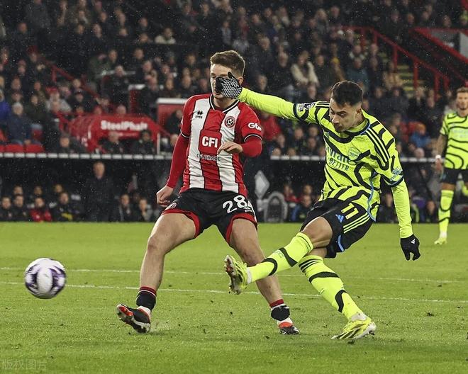 阿森纳士气高涨战胜谢菲联，球迷热议胜利关键点