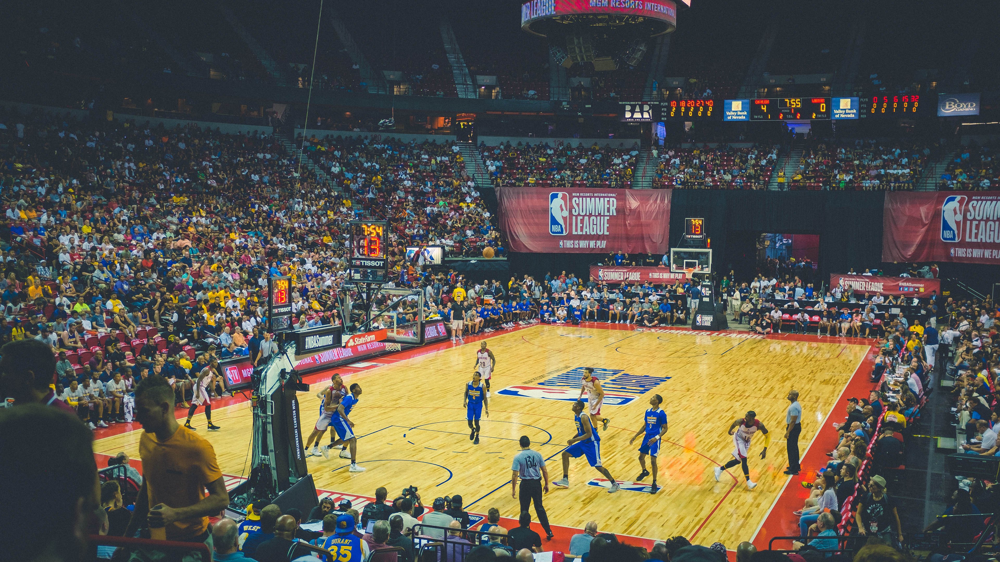 引擎轰鸣，一人领航，当恩比德在费城之夜扛起全队