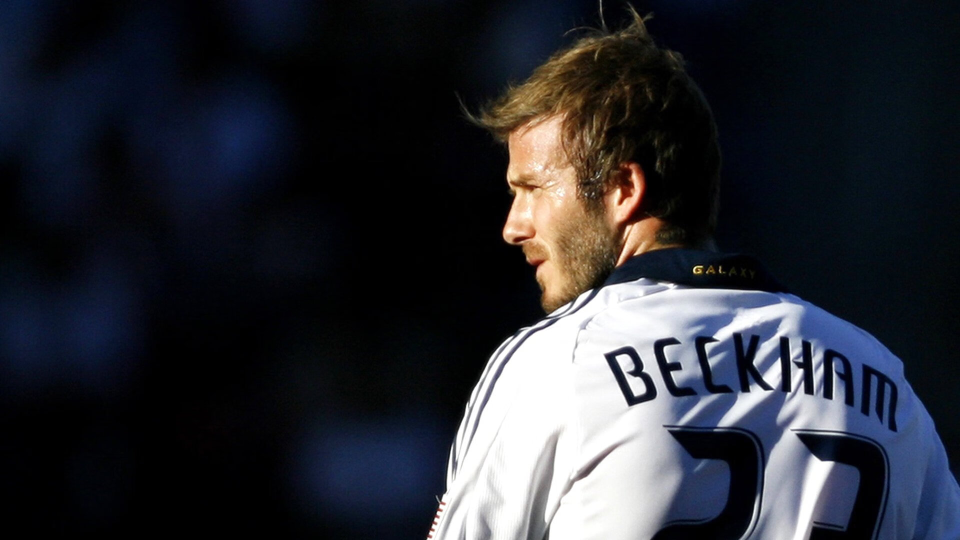 欧文梦幻联动引爆全场!北京队跨联盟完胜勇士颠覆想象